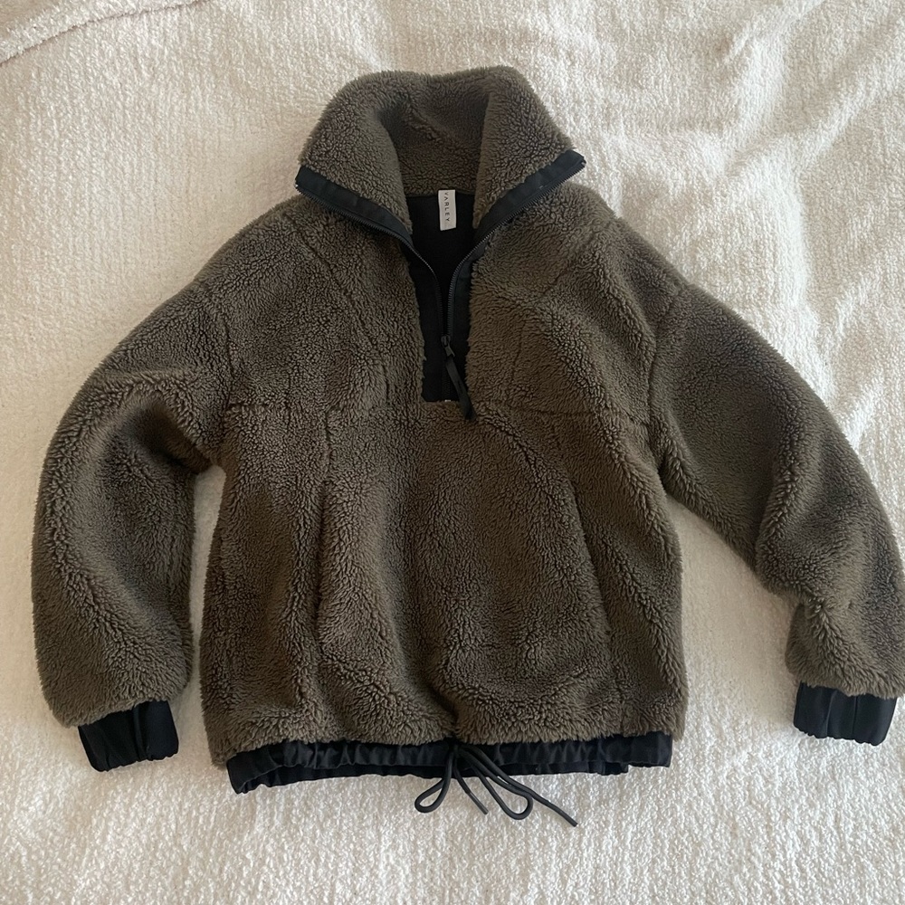 Women’s Varley Half Zip Fleece - Sz XXS